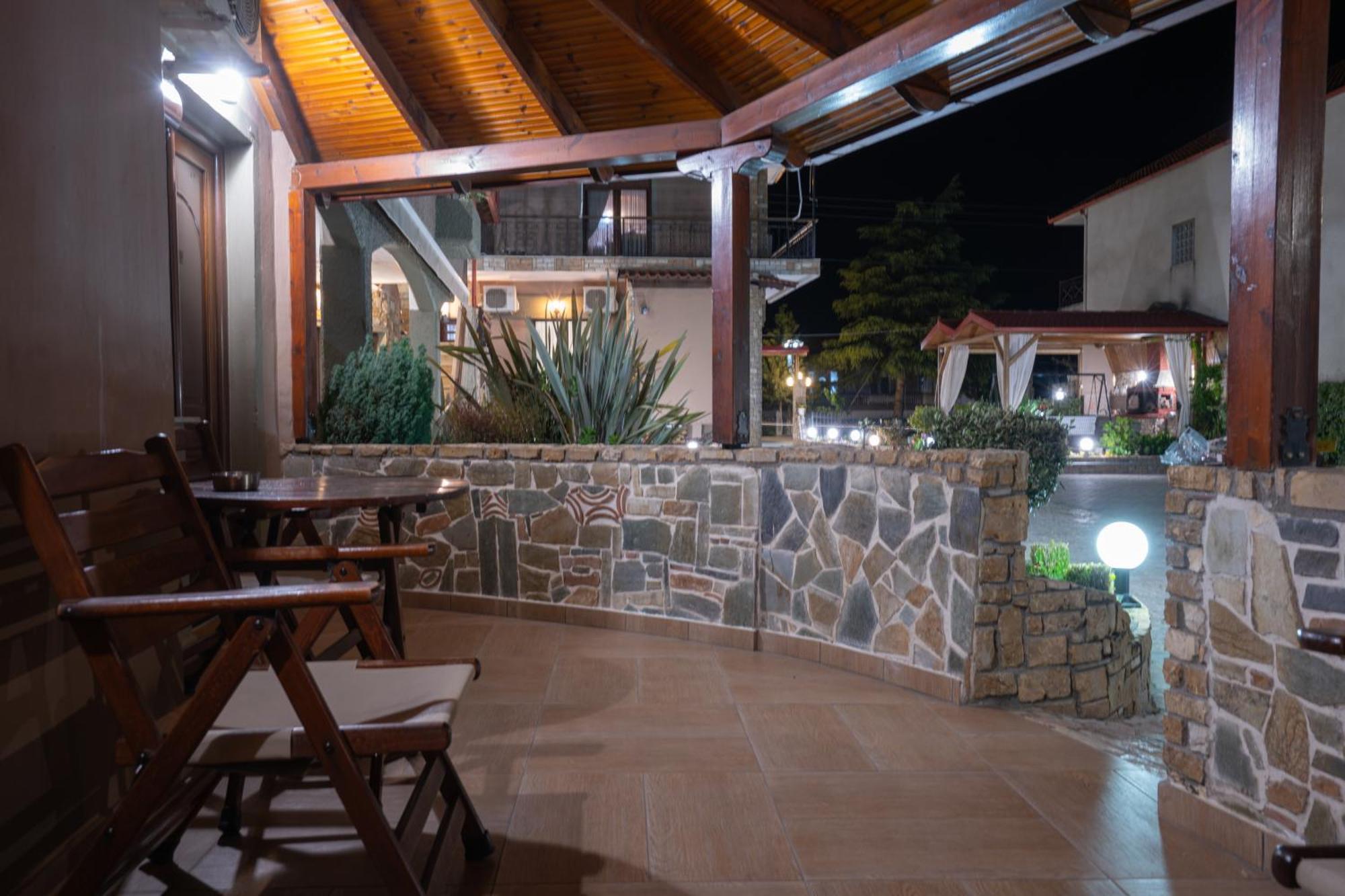 Kallinikos Guesthouse Loutraki (Pella) Exterior foto