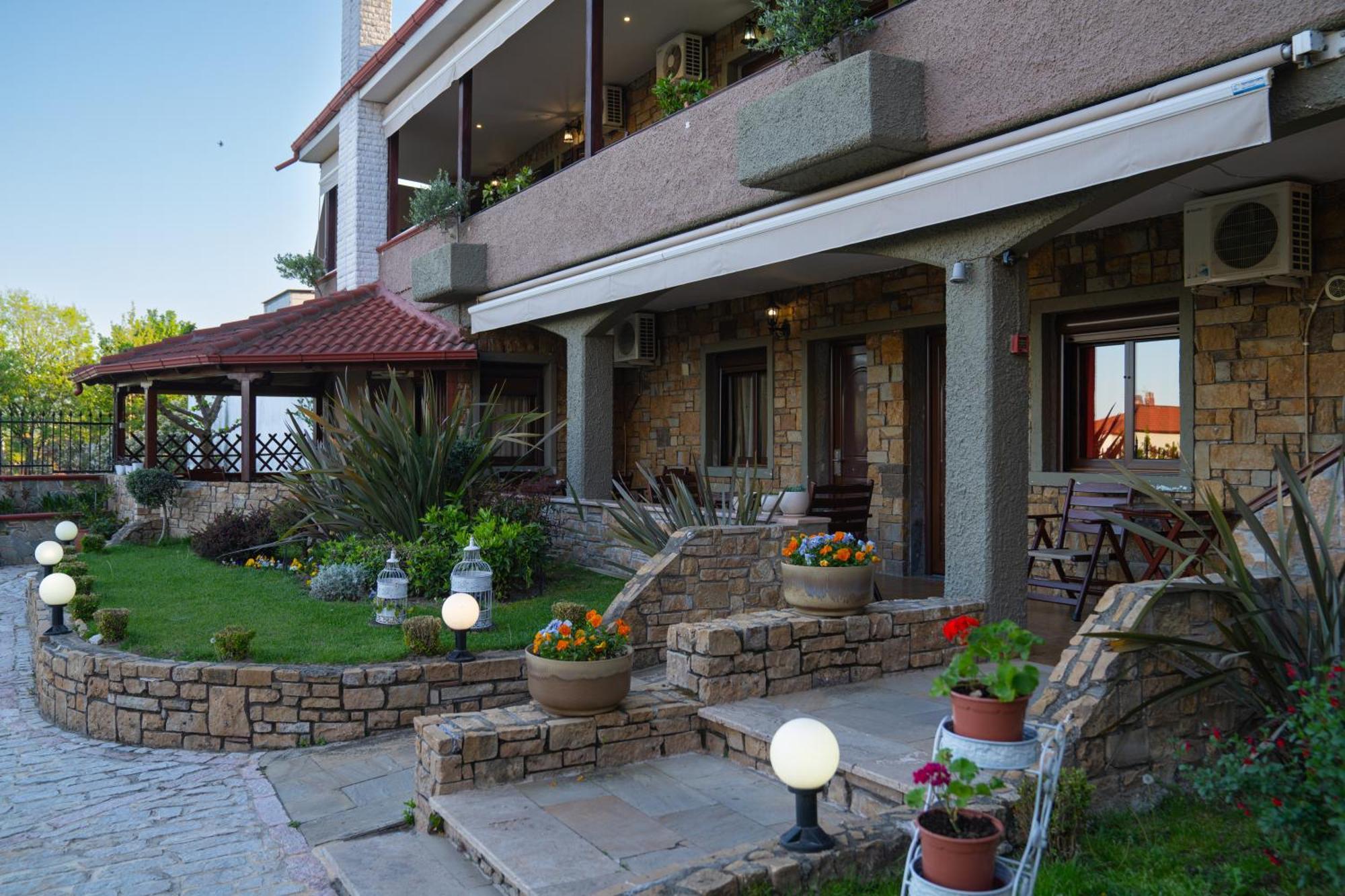 Kallinikos Guesthouse Loutraki (Pella) Exterior foto