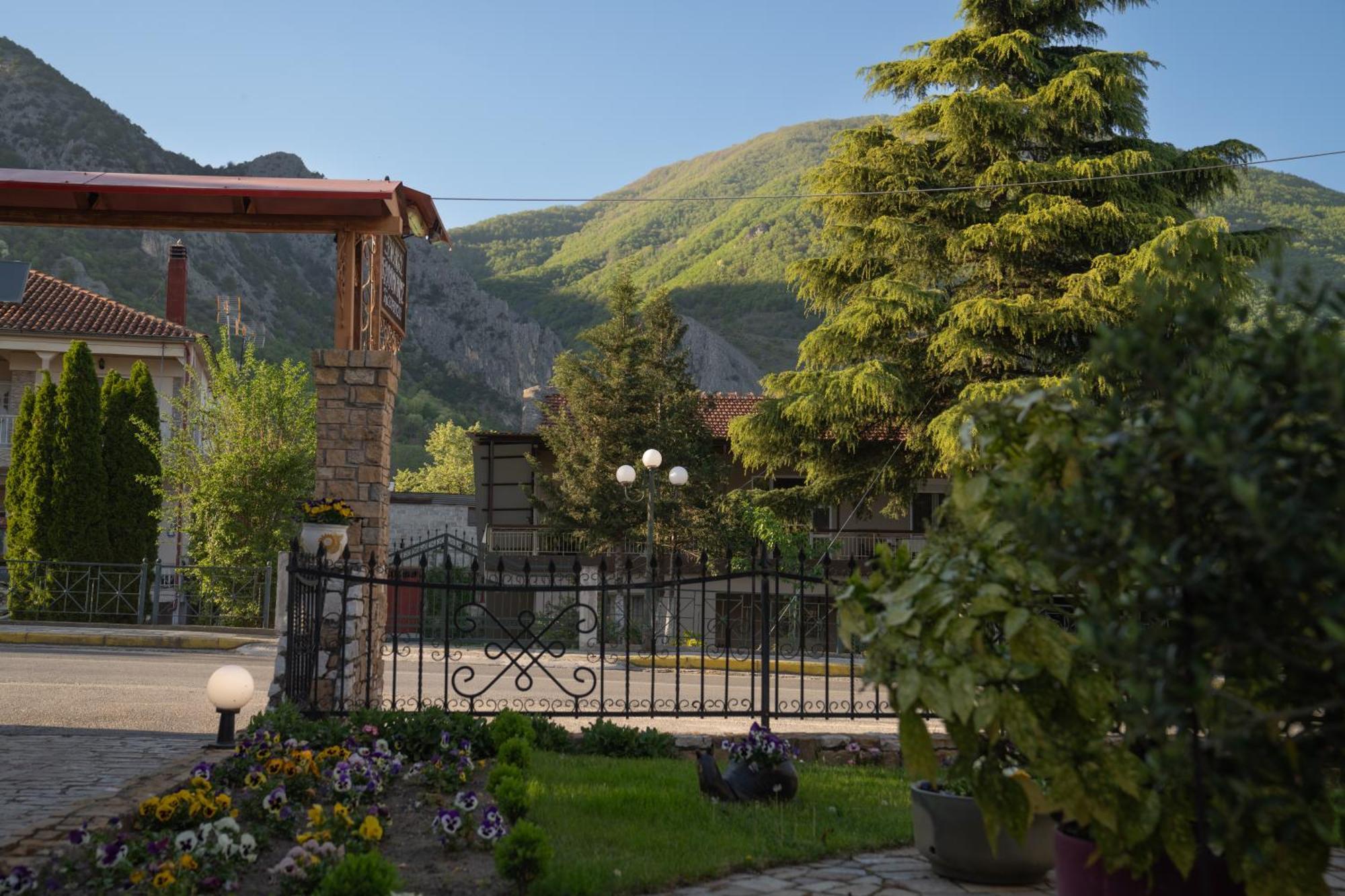 Kallinikos Guesthouse Loutraki (Pella) Exterior foto